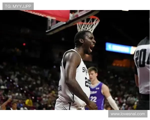 福克斯赞加西亚防守压迫性强18分钟内正负值高达25