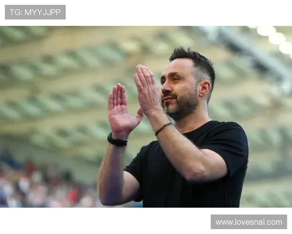 德泽尔比寄语马赛：保持斗志不被疲惫击倒争取登顶机会